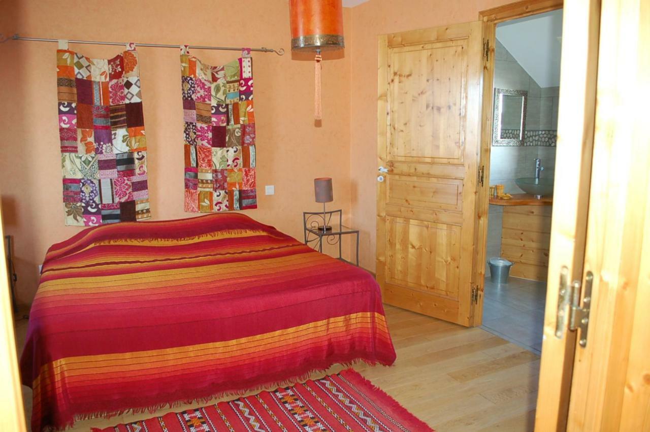 B&B La Maison Des Collines Autour Chambres D'Hotes La Chapelle  Kültér fotó